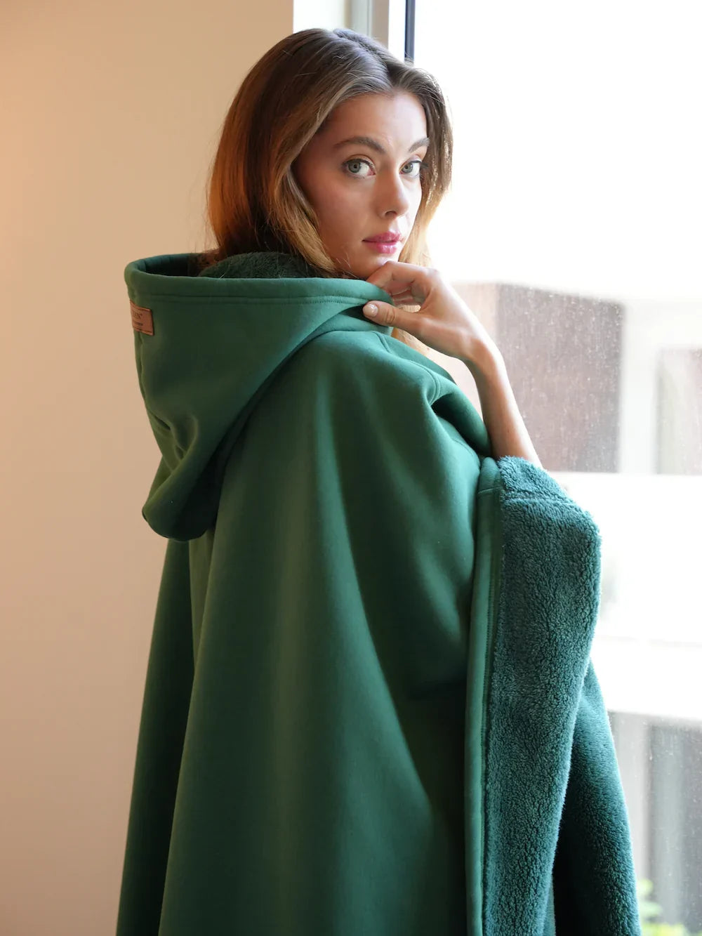 Mantella Uomo con Cappuccio per Giornate Fredde Casual