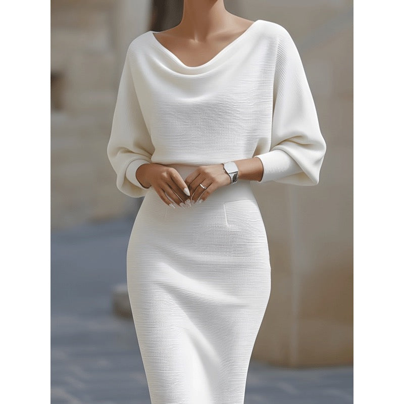 Abito midi donna bianco con collo drappeggiato – dettaglio del busto