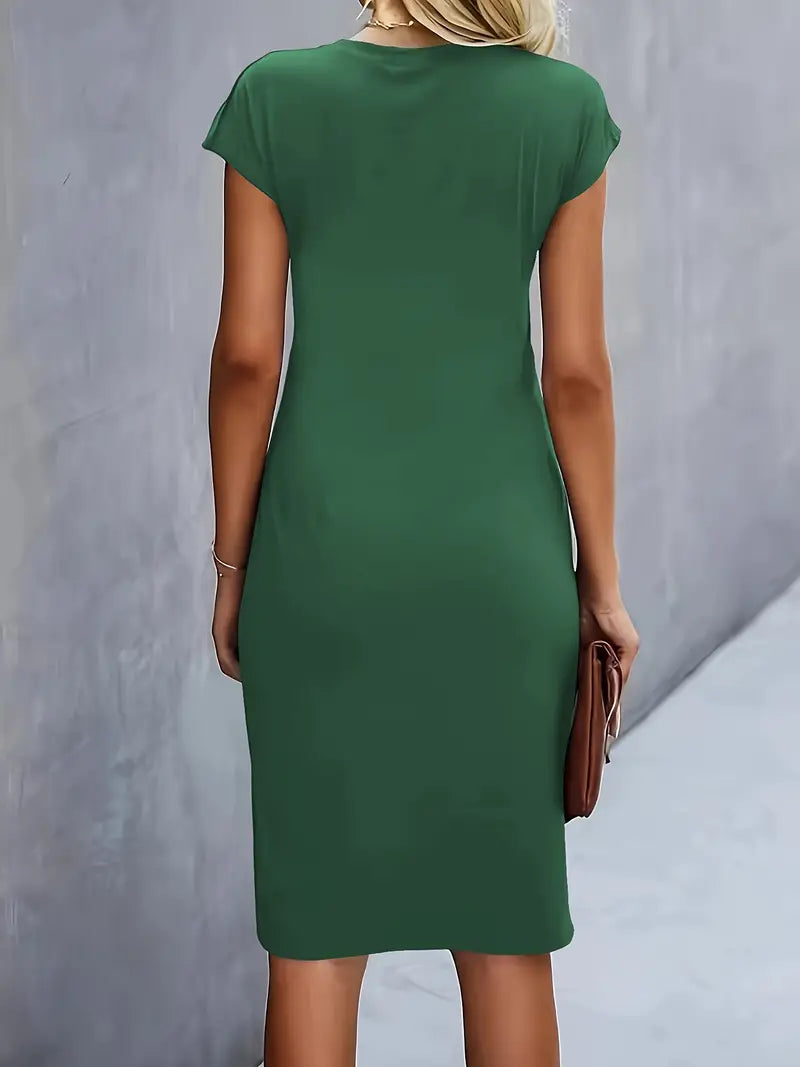 Abito midi da donna con drappeggio laterale