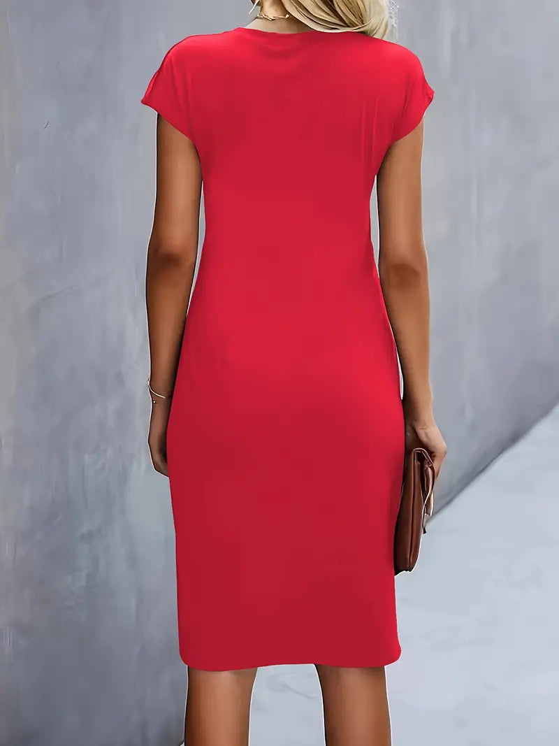 Abito midi da donna con drappeggio laterale