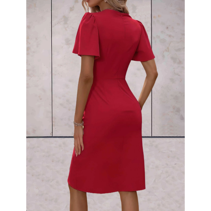 Abito midi da donna con volant e scollo incrociato