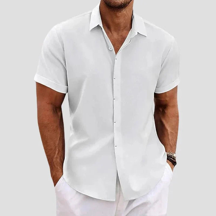 Camicia da uomo per giornate estive e incontri all’aperto