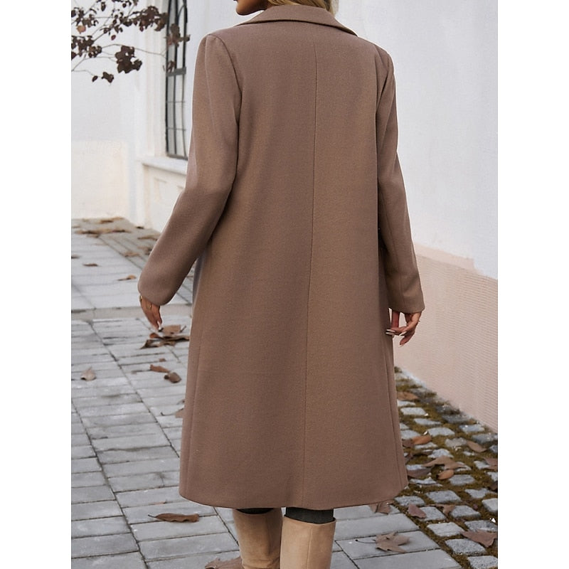 Cappotto lungo sartoriale da donna con revers marrone – vista posteriore