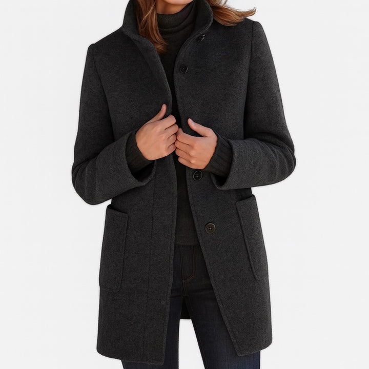 Cappotto da donna con collo alto nero