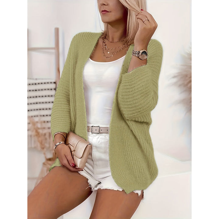 Cardigan aperto da donna dalla linea morbida verde matcha – vista frontale