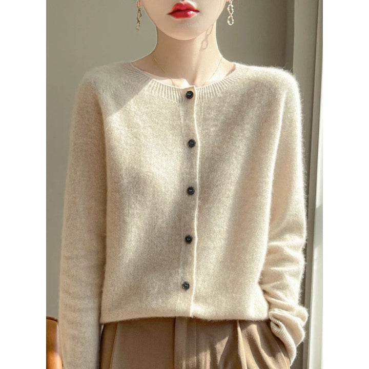 Cardigan donna beige con bottoni – vista frontale