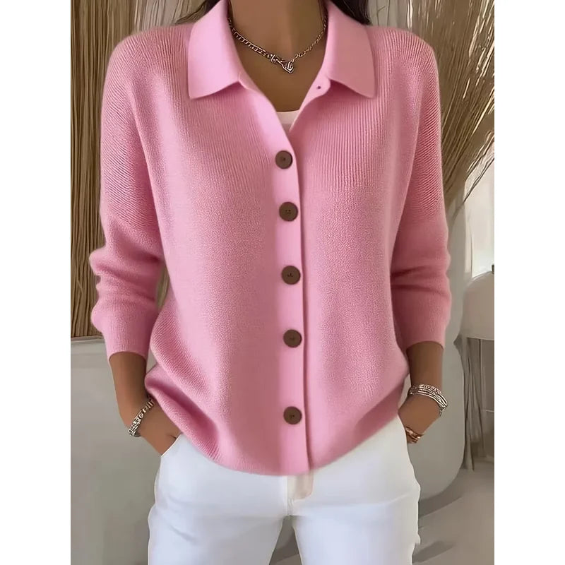 Cardigan da donna rosa con colletto a camicia e bottoni