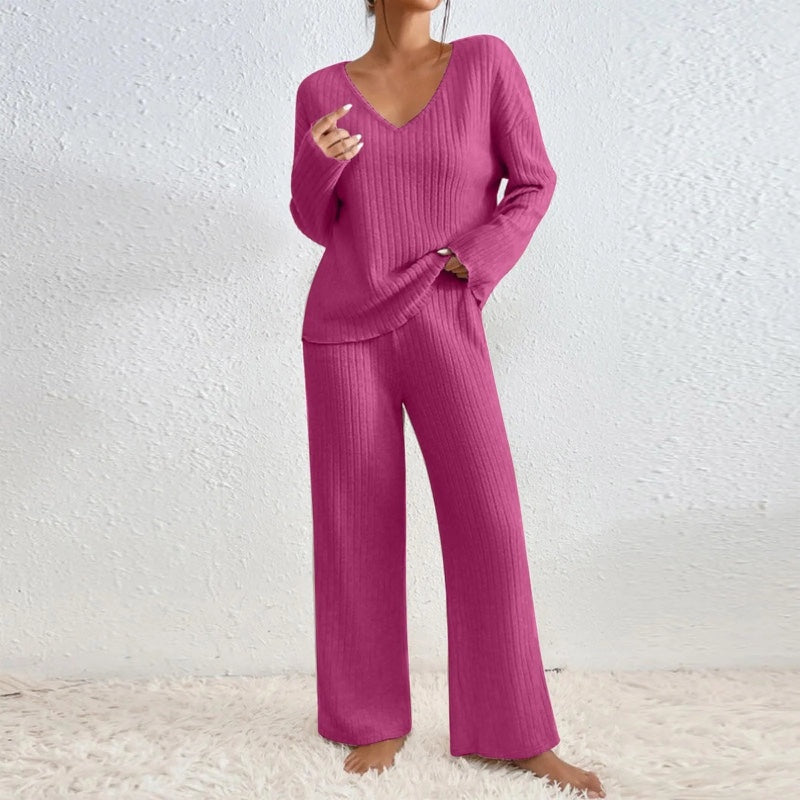 Completo donna fucsia con maglia scollo a V e pantaloni ampi