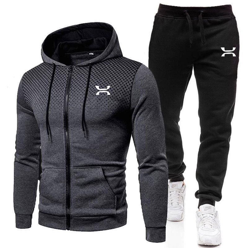 Completo sportivo da uomo con felpa e pantaloni
