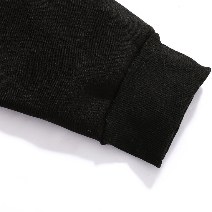 Felpa Uomo Girocollo con Maniche Raglan a Contrasto in grigio scuro e nero, dettaglio della manica