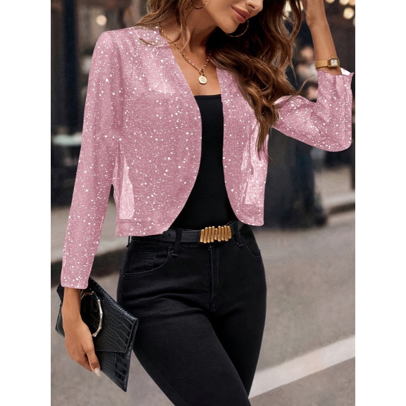 Giacca corta donna rosa con paillettes indossata