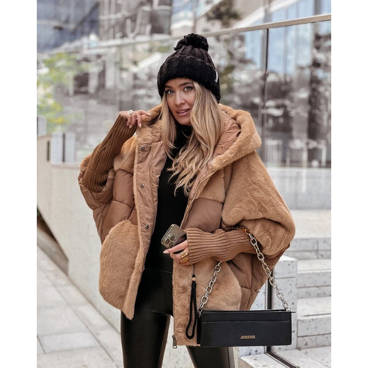 Giacca oversize da donna effetto pelliccia con cappuccio marrone chiaro