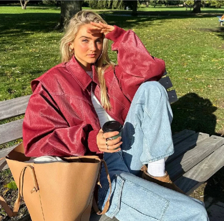 Giacca Donna dallo Stile Contemporaneo