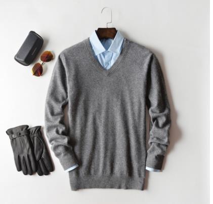 Maglione da uomo con scollo a V per uso quotidiano