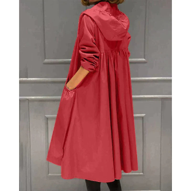 Impermeabile lungo da donna con cappuccio rosso – vista posteriore