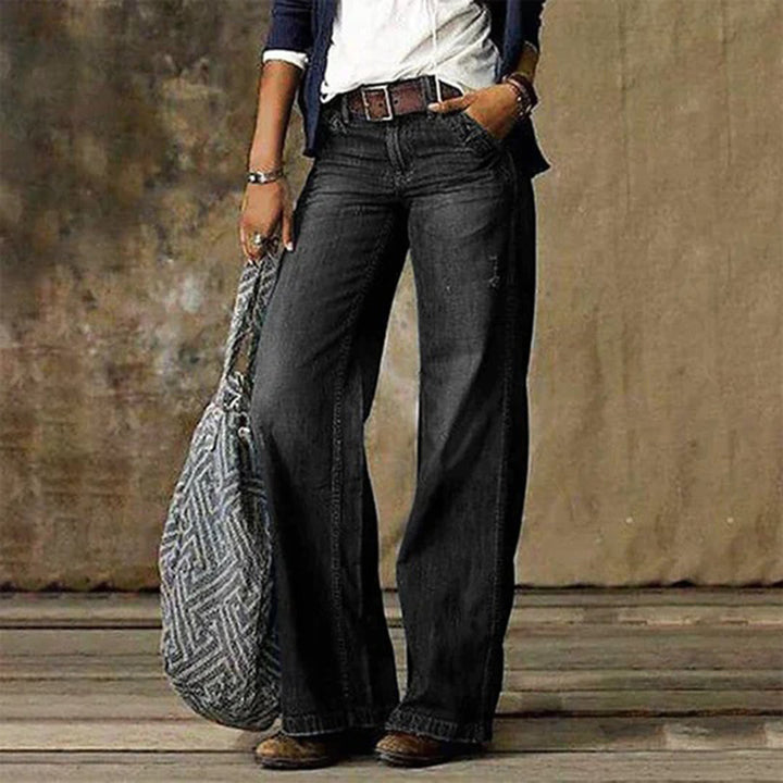 Jeans da donna a gamba ampia per l'uso quotidiano