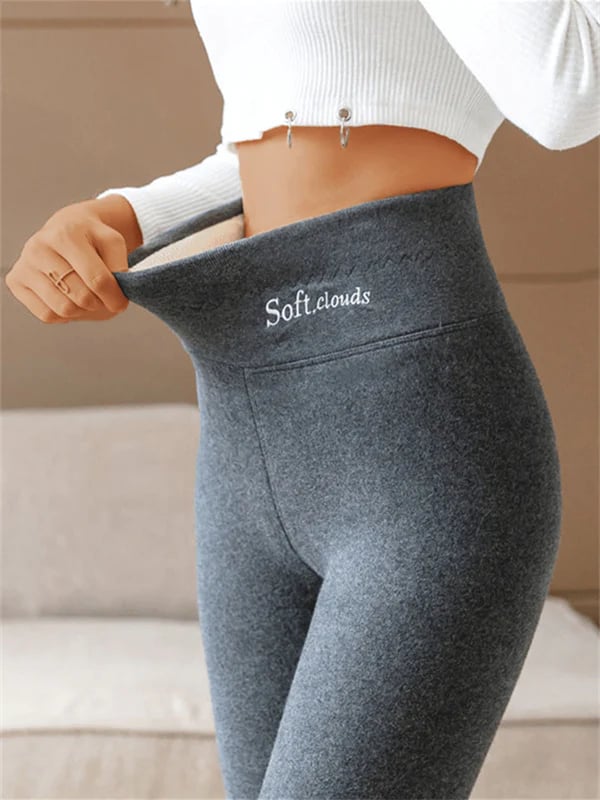 Leggings donna grigi indossati – dettaglio della vita alta