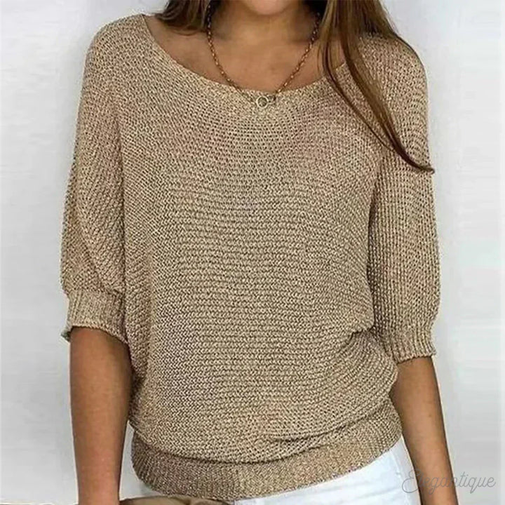 Maglia da donna per l'uso quotidiano e il tempo libero