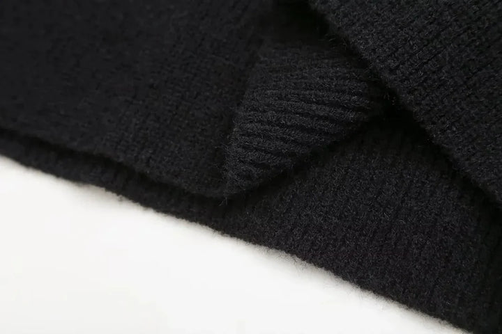Dettaglio della maglia nera