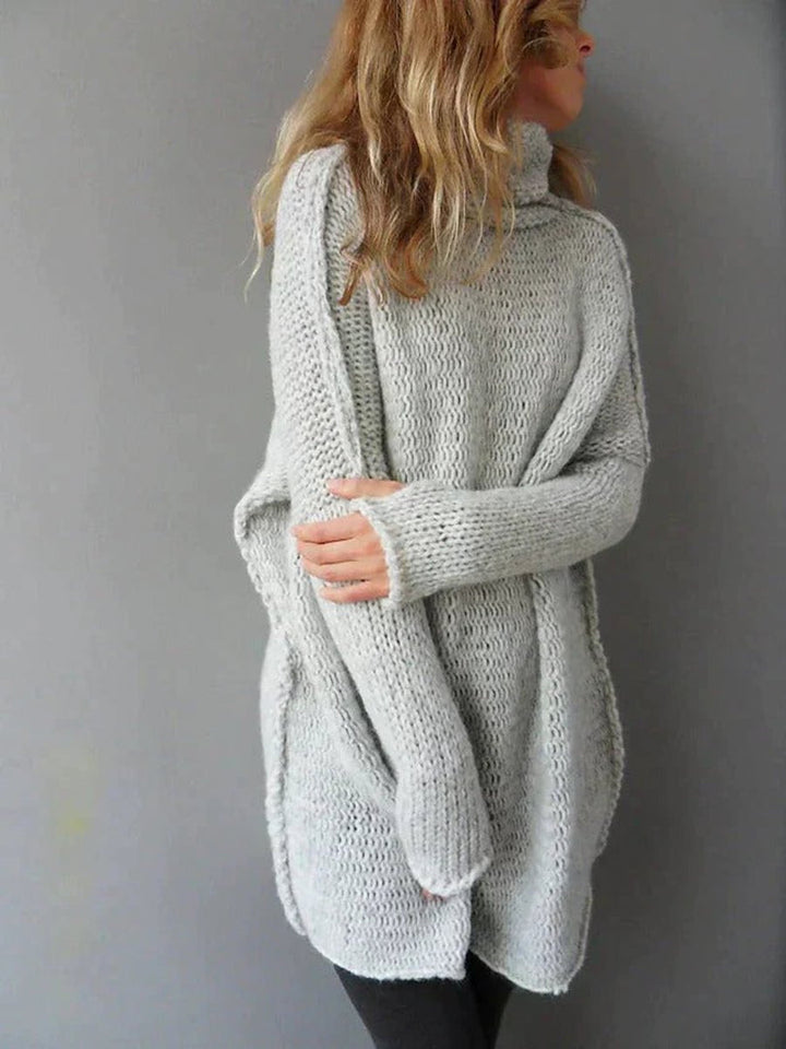 Maglione donna oversize grigio indossato – vista frontale