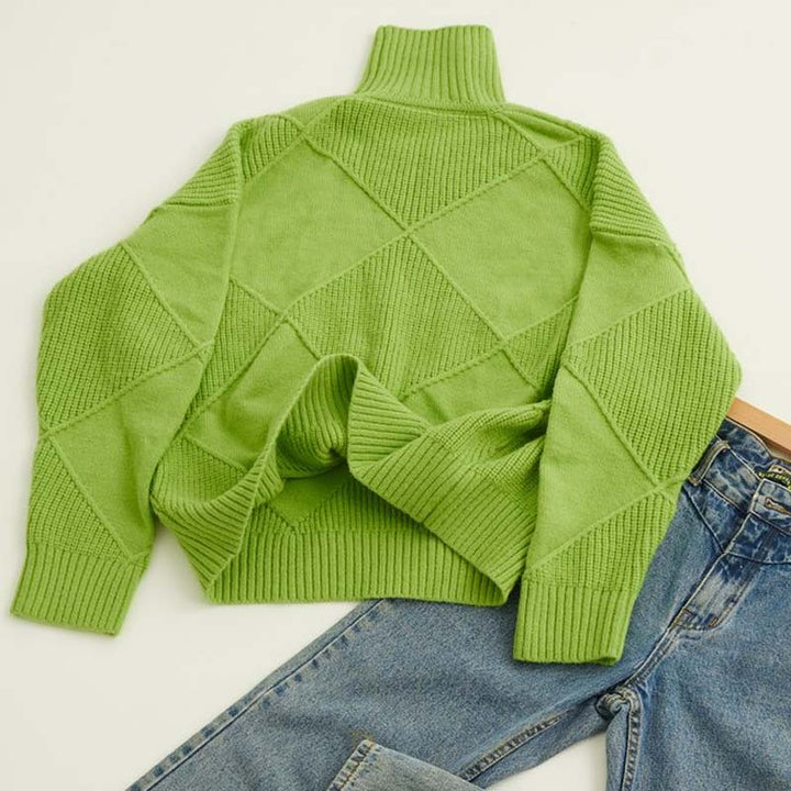 Maglione donna a collo alto verde lime – vista frontale