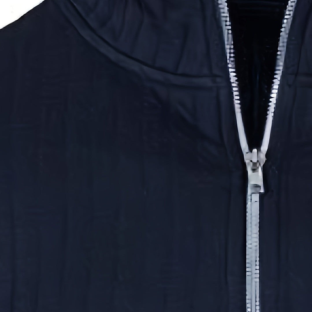 Maglione Uomo a Coste con Collo Alto e Mezza Zip in blu navy, dettaglio della zip