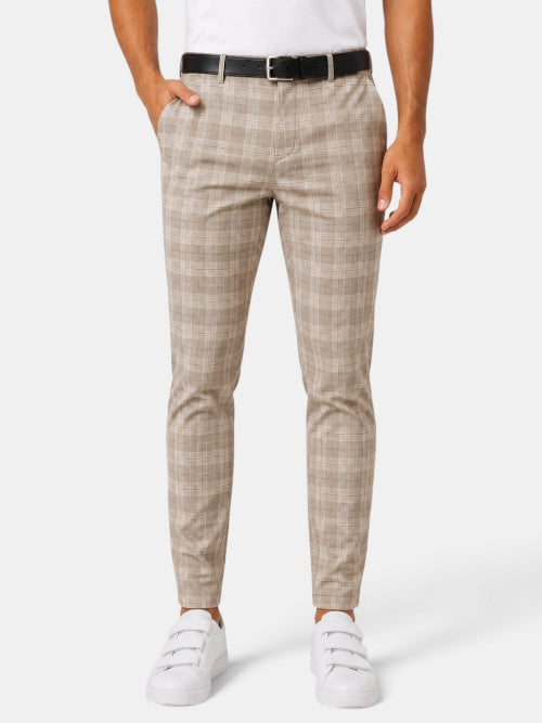Pantaloni Uomo dalla Linea Classica