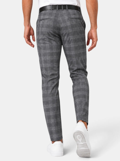 Pantaloni Uomo dalla Linea Classica