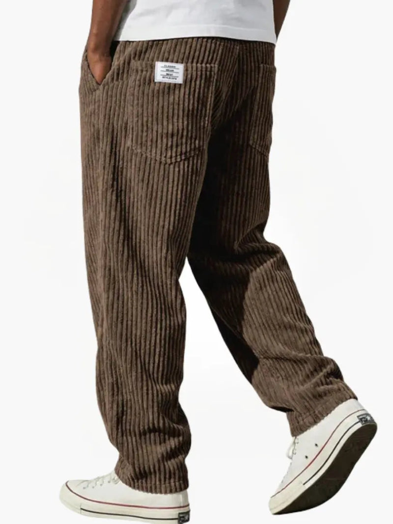 Pantaloni da uomo per momenti di svago e passeggiate quotidiane