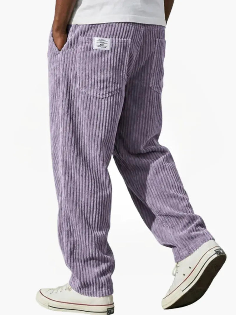 Pantaloni da uomo per momenti di svago e passeggiate quotidiane