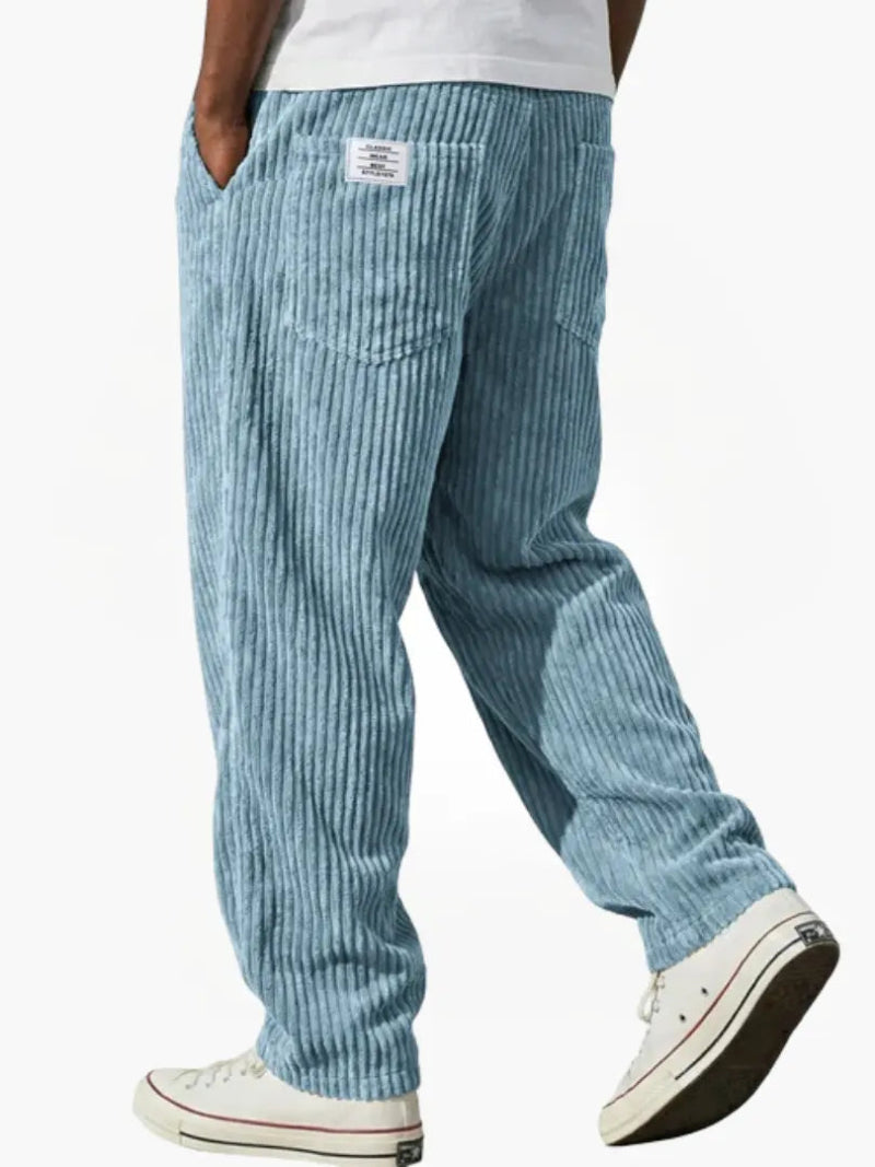 Pantaloni da uomo per momenti di svago e passeggiate quotidiane