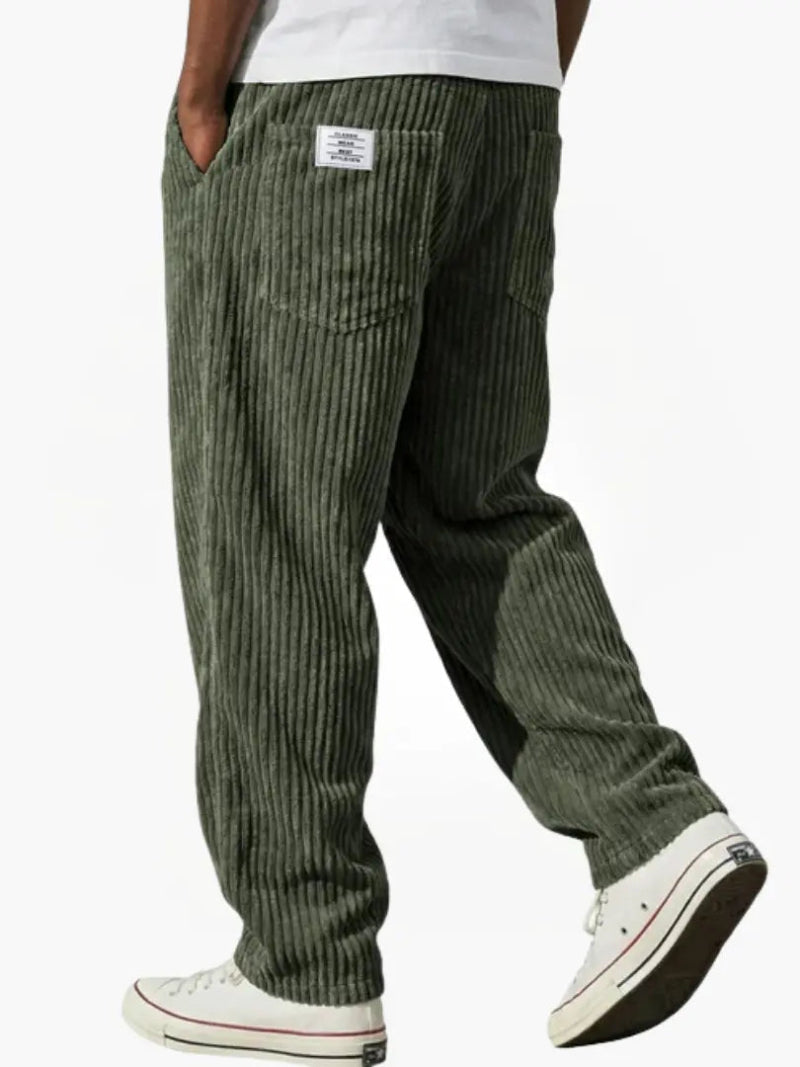 Pantaloni da uomo per momenti di svago e passeggiate quotidiane
