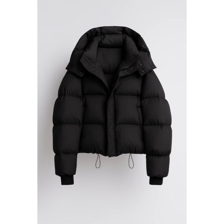 Piumino corto oversize da donna con collo alto – dettaglio 1