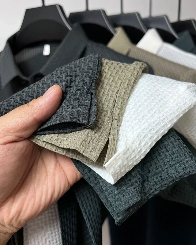 Polo da uomo con texture geometrica