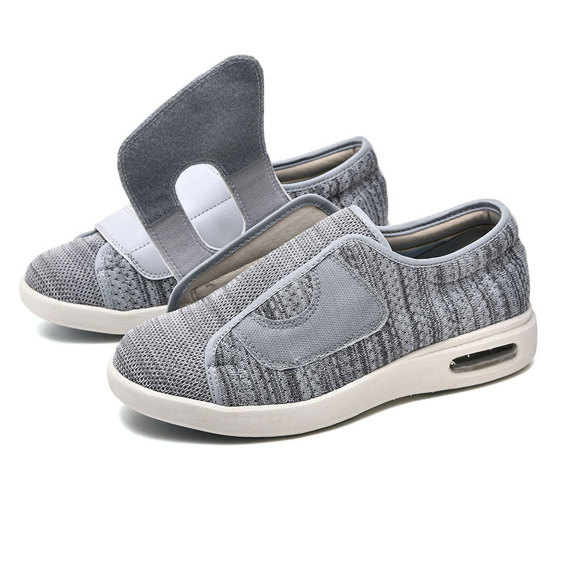 Damenschuhe mit weitem Ausschnitt
