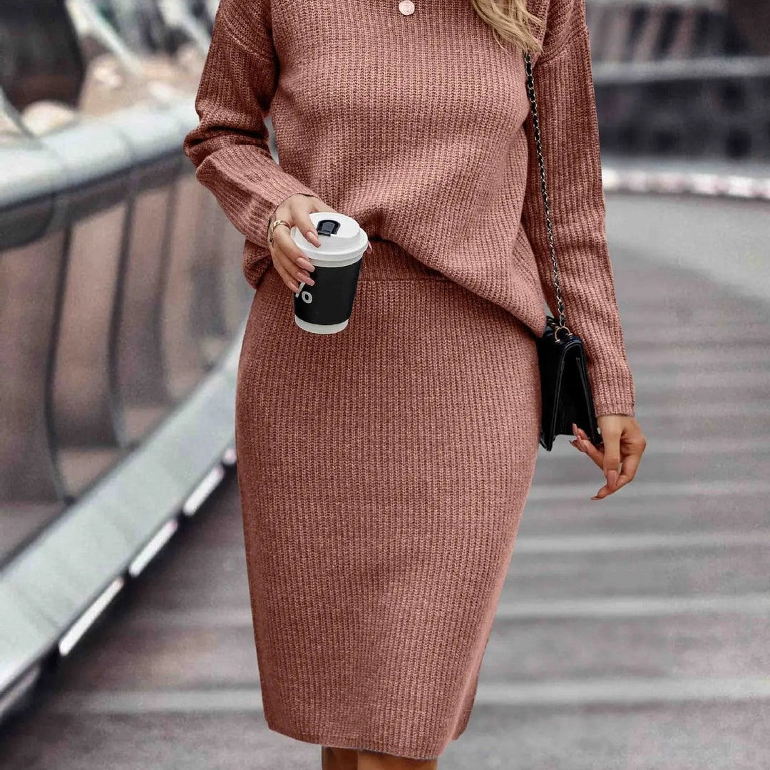 Set Donna in Maglia con Maglione a Collo Alto e Gonna Midi in rosa