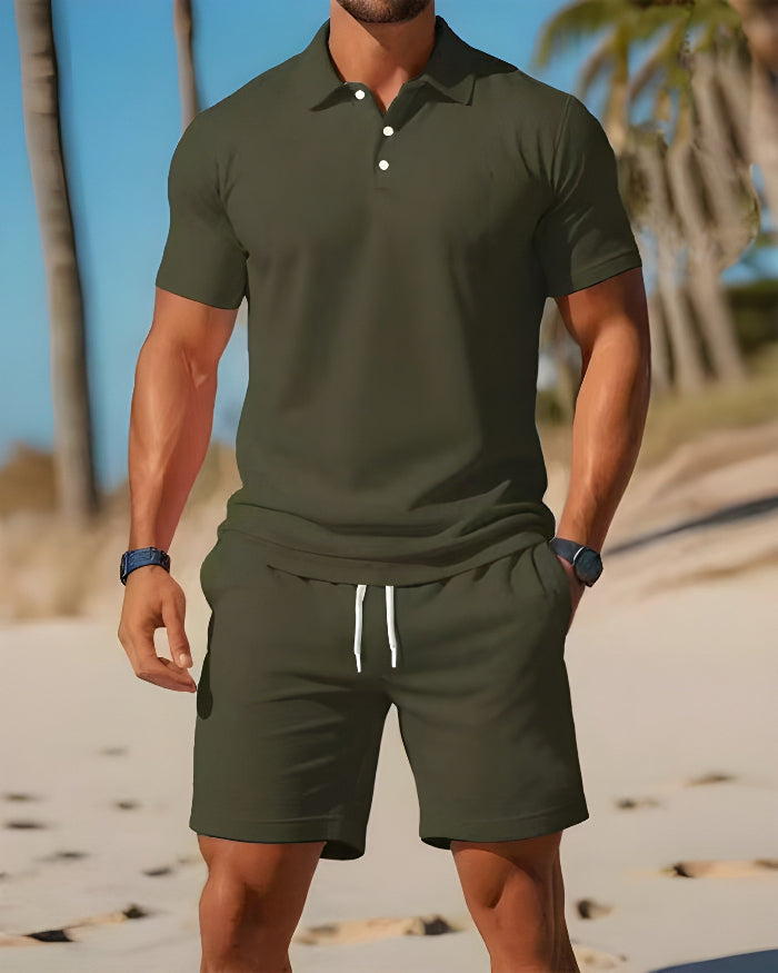 Set estivo da uomo con polo e pantaloncini