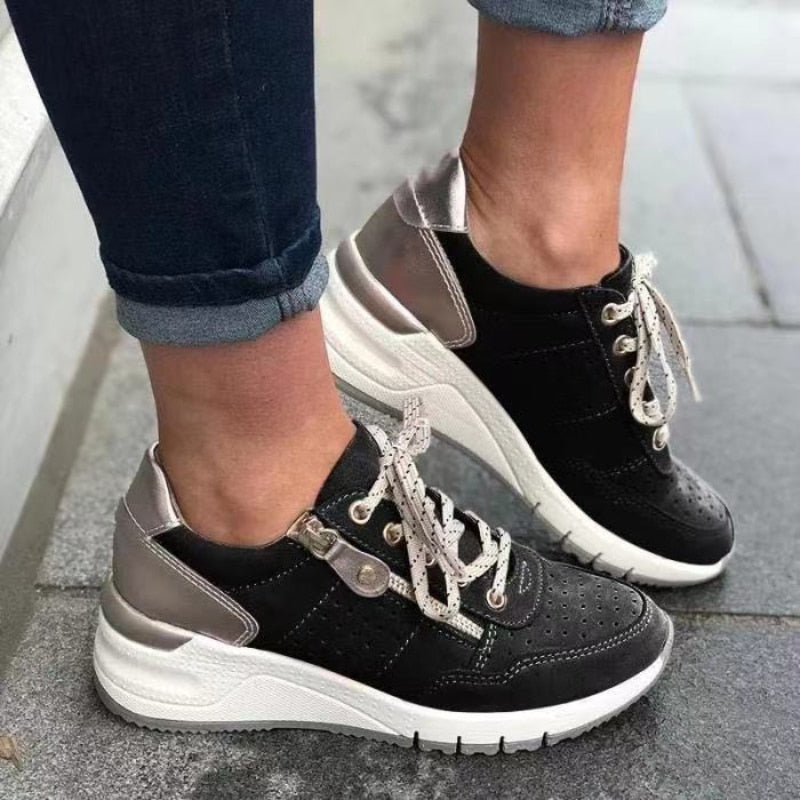 Sneakers da donna con lacci per uso quotidiano