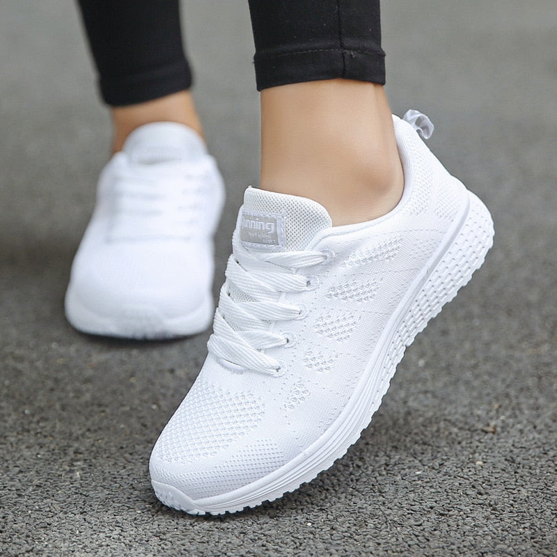 Sneakers da donna per le attività quotidiane