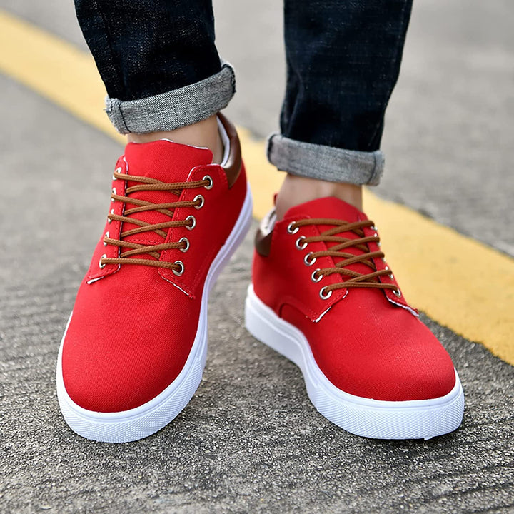 Sneakers da uomo con lacci per uso quotidiano 