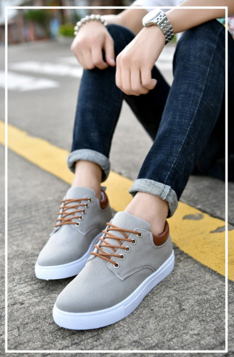 Sneakers da uomo con lacci per uso quotidiano
