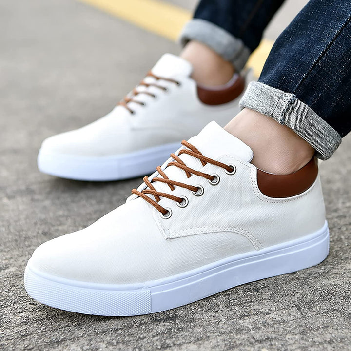 Sneakers da uomo con lacci per uso quotidiano