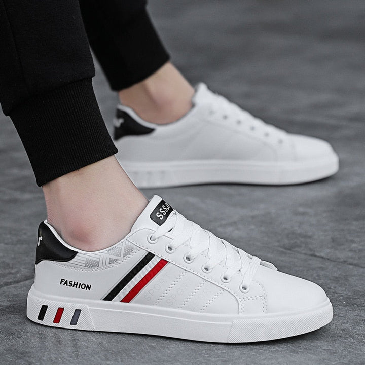 Sneakers da uomo con lacci per uso quotidiano