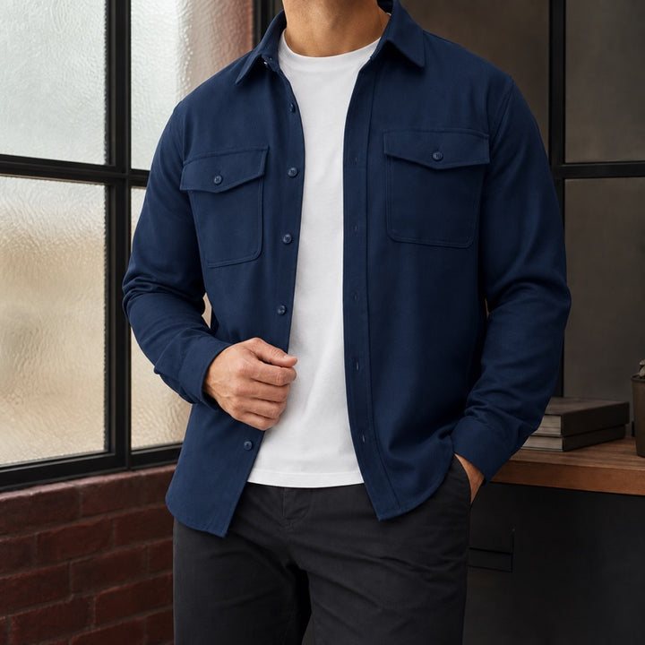 Sovracamicia da uomo con taschini sul petto blu navy