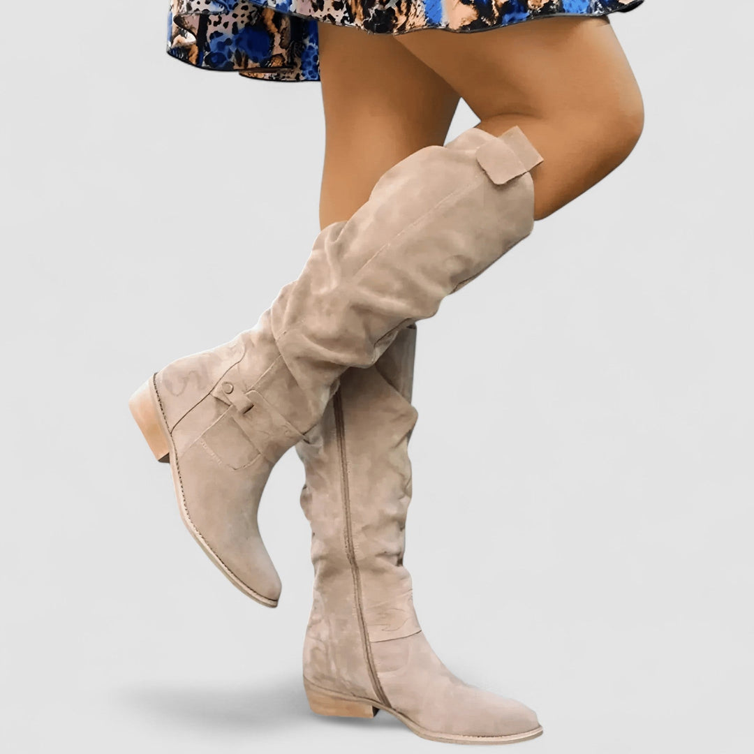 Stivali donna alti arricciati con tacco beige