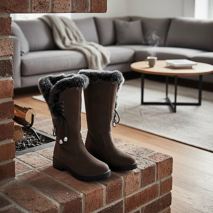 Stivali donna invernali con bordo effetto pelliccia marrone scuro