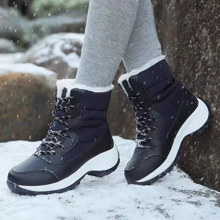 Stivali da neve donna blu indossati