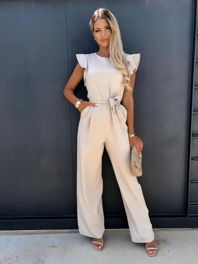 Tuta elegante da donna con cintura in vita