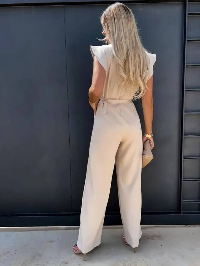 Tuta elegante da donna con cintura in vita