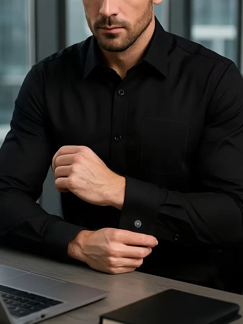Elegantes Herrenhemd mit langen Ärmeln und Kragen